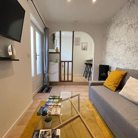 Magnifique Studio Cosy Avec Terrasse En Centre-Ville Provins Luaran gambar