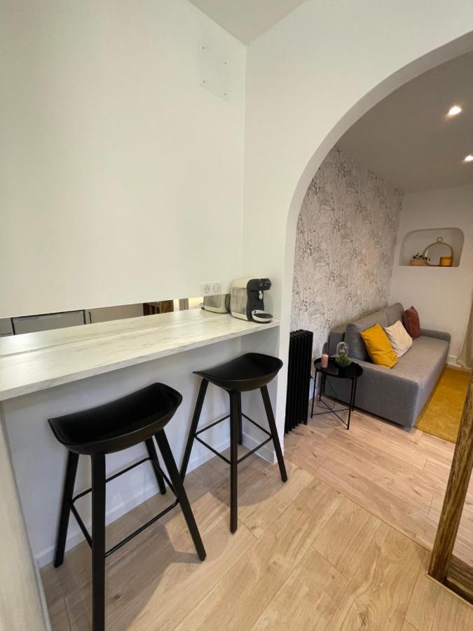 Magnifique Studio Cosy Avec Terrasse En Centre-Ville Provins Luaran gambar